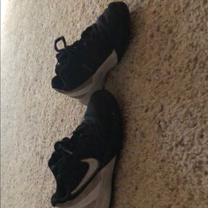 Kyrie Irving basketball shoes